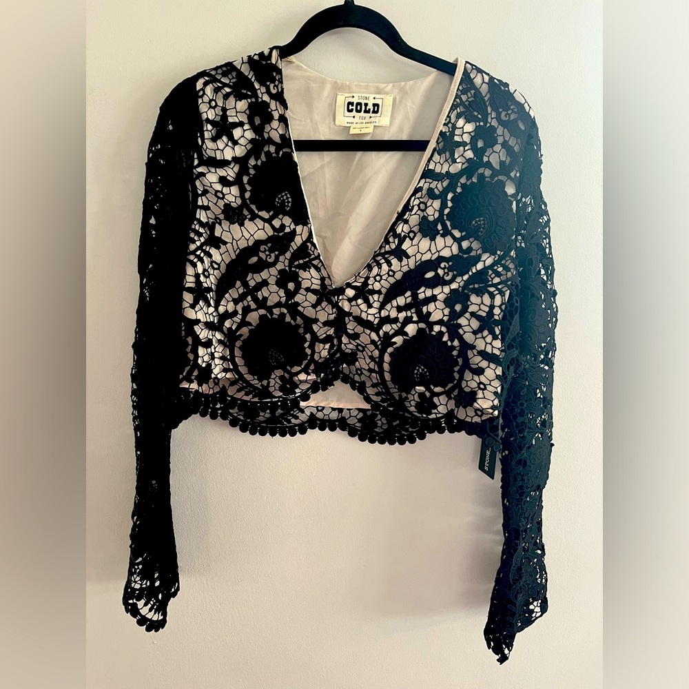 NWT Stone Cold Fox black lace crop bolero size 3/large